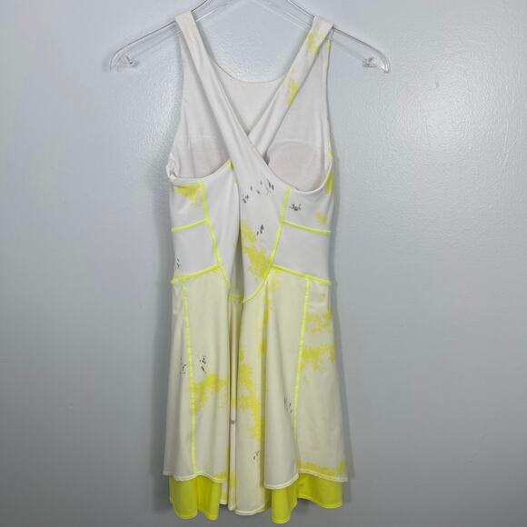 Lululemon Women’s Court Crush Dress Size 8 Electric Lemon COEL yellow white - Picture 4 of 7